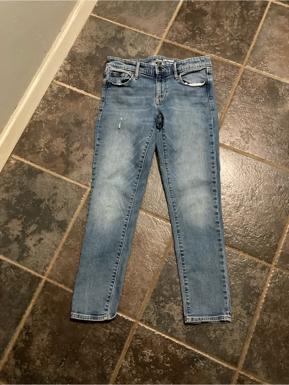Gap Mid-Rise Girlfriend Jeans Light Wash Women’s Size 2